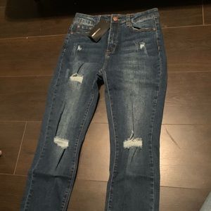 Fashion nova jeans.
